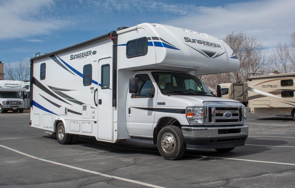 Sunseeker (2440DS) 27' Motorhome Utah RV Rentals